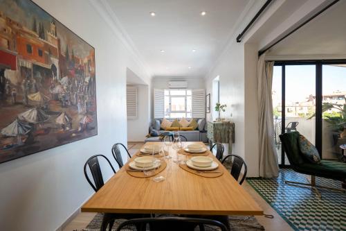 Élégant appartement avec terrasse au cœur Guéliz — 4-Star Luxury Hotel in Marrakesh, Morocco