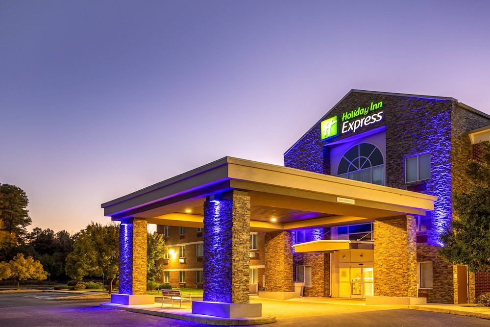 Holiday Inn Express Hotel & Suites Salisbury Delmar by IHG - photo 42