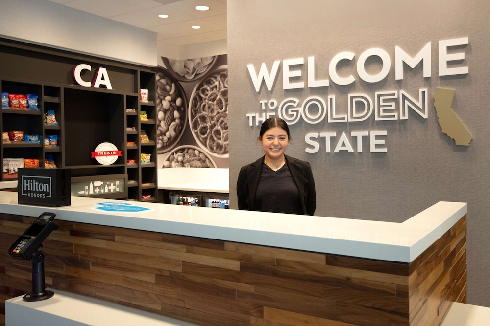 Hampton Inn & Suites Sunnyvale Silicon Valley - photo 3