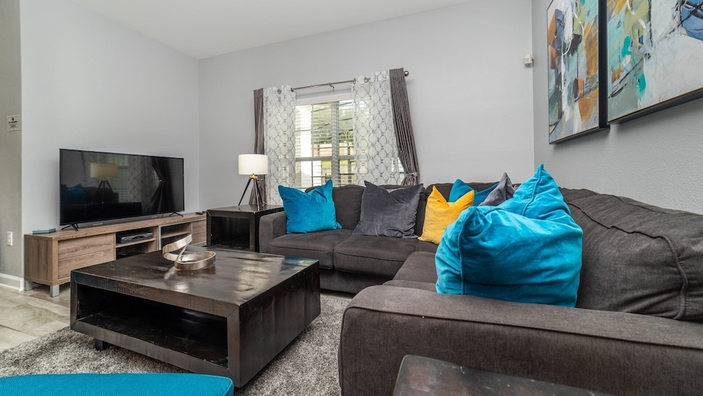 4 bedroom villa in Champions Gate — 4-Star Luxury Hotel in Davenport, United States