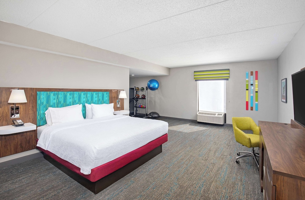 Hampton Inn Selma - photo 6
