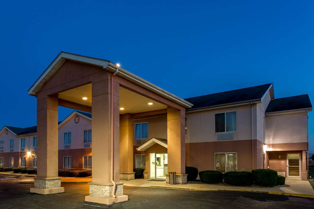 Super 8 by Wyndham Frankfort IN in Frankfort, United States