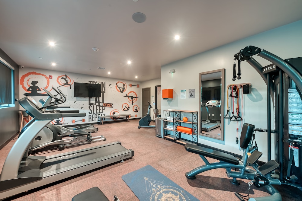 Hotel Lexen Newhall - photo 51