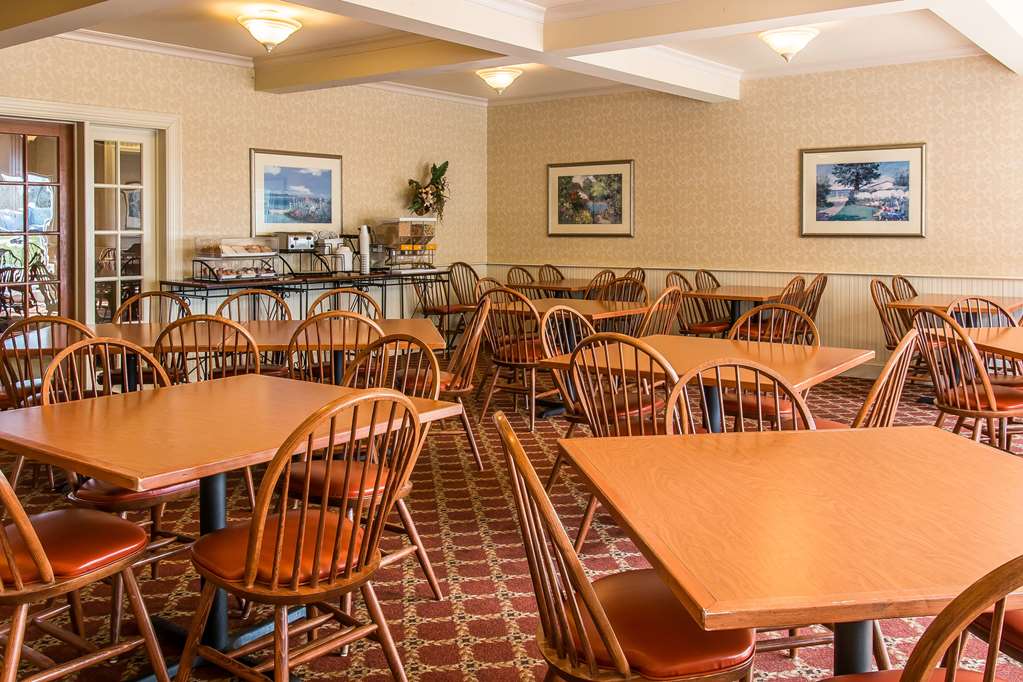 Comfort Inn Chelsea MI - photo 33