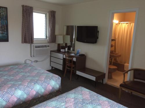 Crystal Sands Motel - photo 28