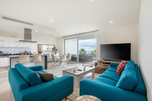 Casa Lilou Luxury Oceanview Penthouse — 4-Star Luxury Hotel in Lagos, Portugal