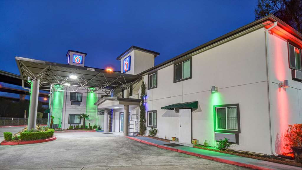 Motel 6 Humble TX Houston International Airport - photo 4