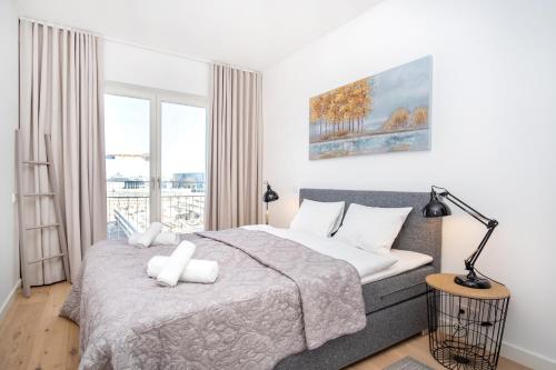 Dream Stay 2 Porto Franco Apartments near Old Town
