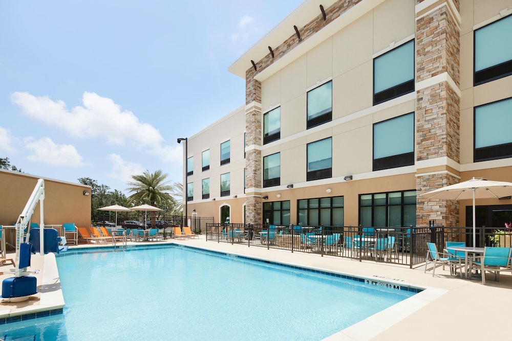 Holiday Inn Express & Suites Gulf Breeze Pensacola Area By Ihg - photo 13