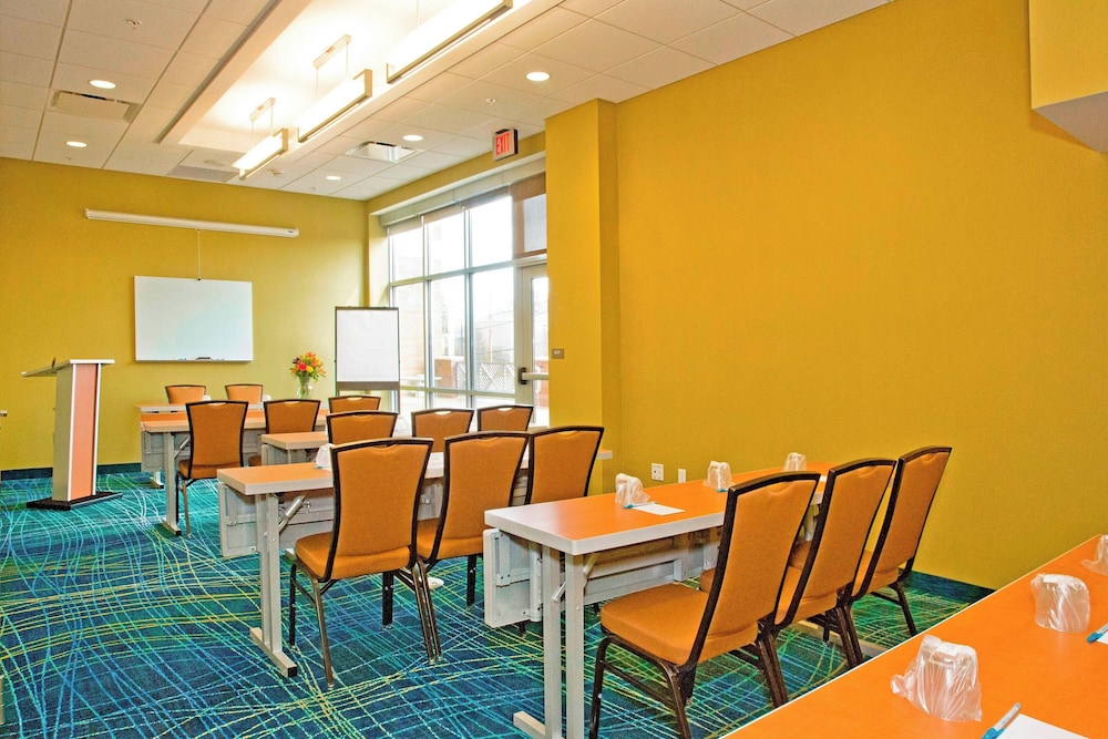 Springhill Suites by Marriott Pittsburgh Mt. Lebanon - photo 38