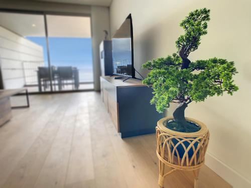 The Best Sea View Apartment by LovelyStay — 4-Star Luxury Hotel in Funchal, Portugal