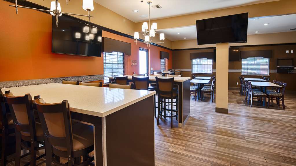 Best Western Plus Edinburg Inn & Suites - photo 8