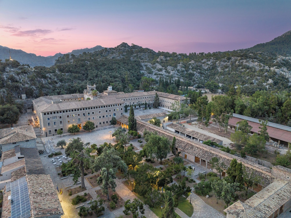 Santuari de Lluc - carbon neutral hotel in Escorca