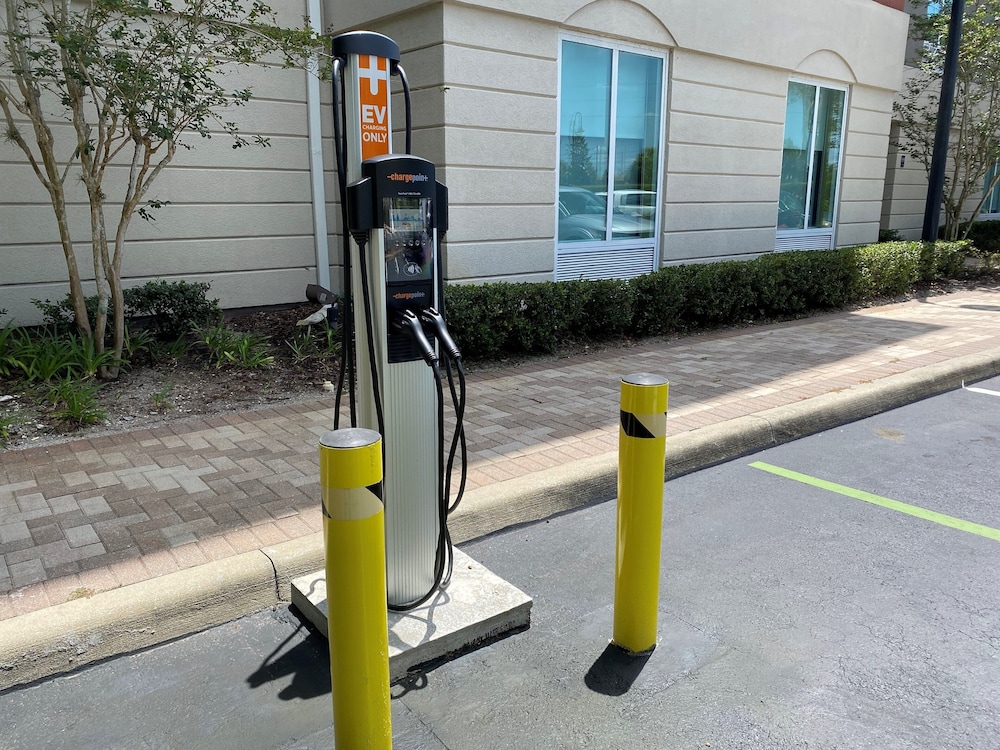 Holiday Inn Express Hotel & Suites Orlando Apopka by IHG - photo 31