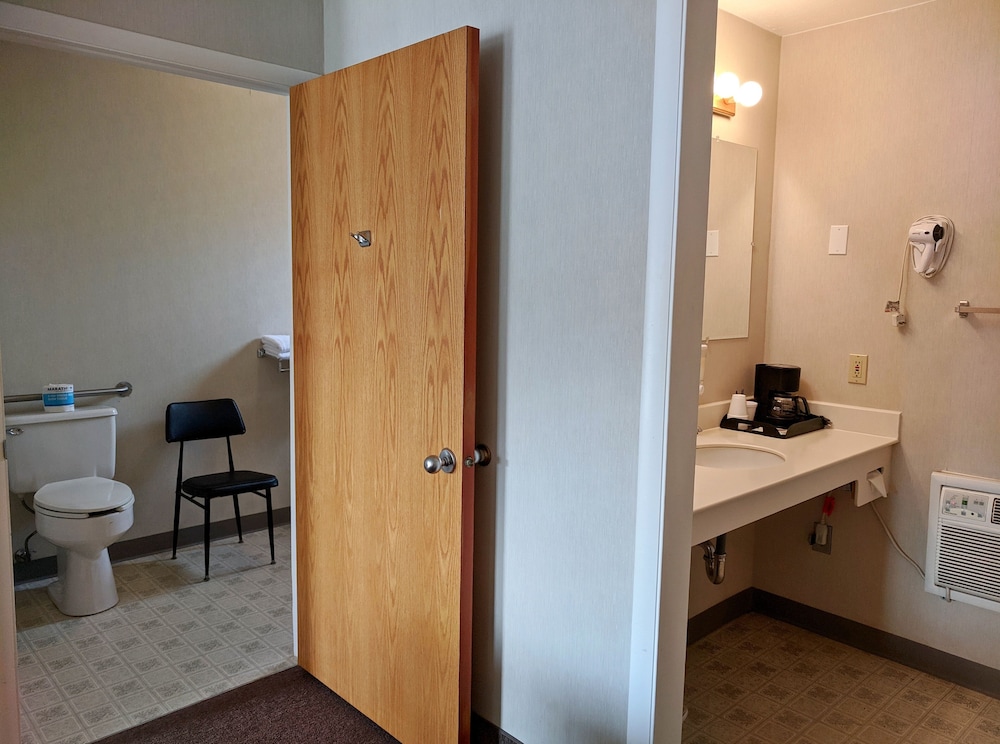 Aquarius Inn - photo 41