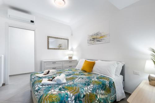 V Home nel Centro del Quadrilatero con 2 Camere da Letto — 4-Star Luxury Hotel in Turin, Italy