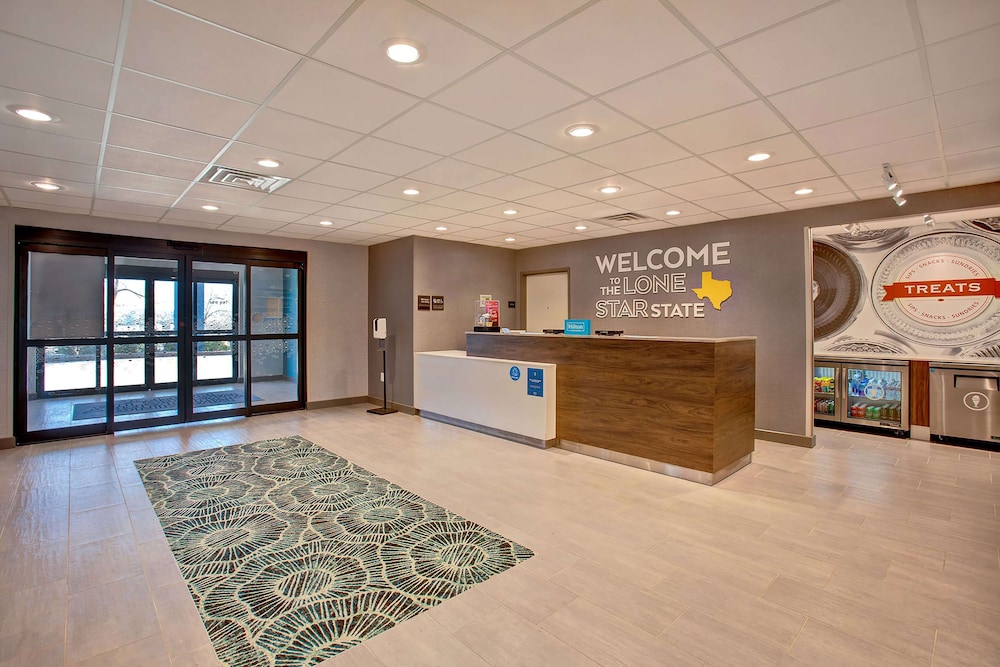 Hampton Inn & Suites Borger - photo 33