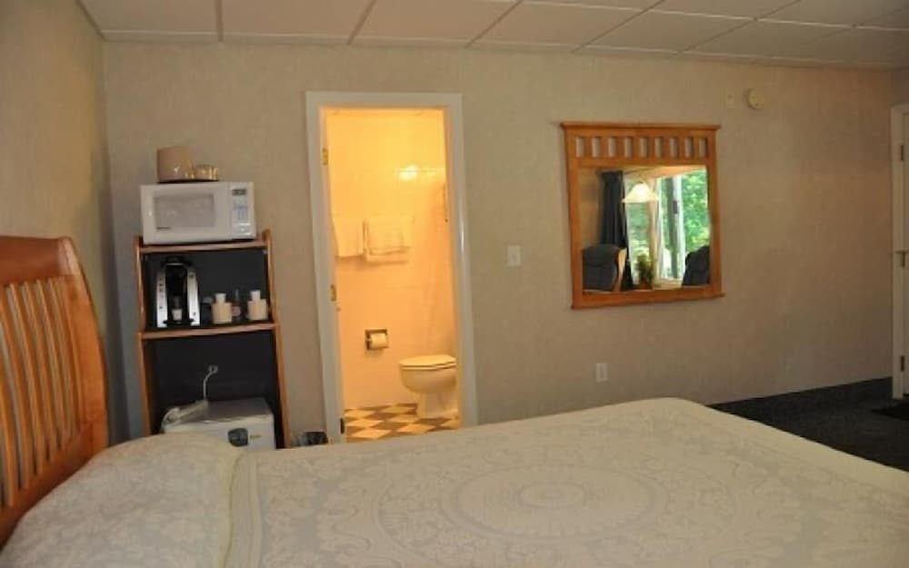 Towne Lyne Motel - photo 3
