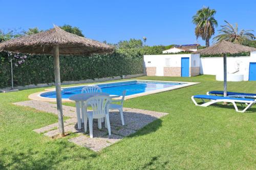 Chalet Cortijo 31 — 4-Star Luxury Hotel in Conil De La Frontera, Spain