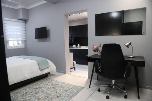 Trendy Cottage Hideaway — 4-Star Luxury Hotel in Cape Town, South Africa