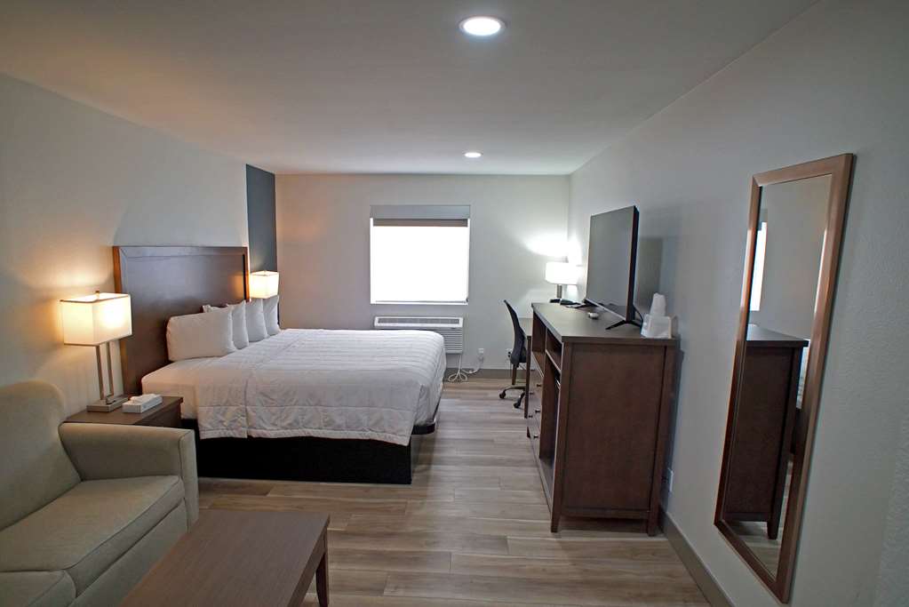 Baymont by Wyndham Monte Vista - photo 34