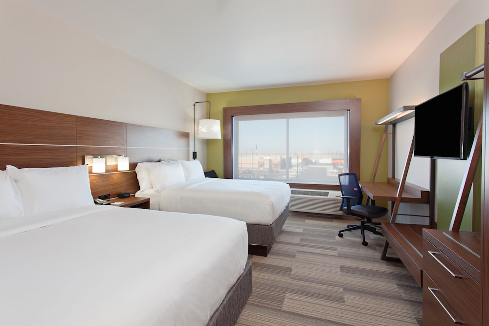 Holiday Inn Express & Suites Brigham City North Utah by IHG - photo 7