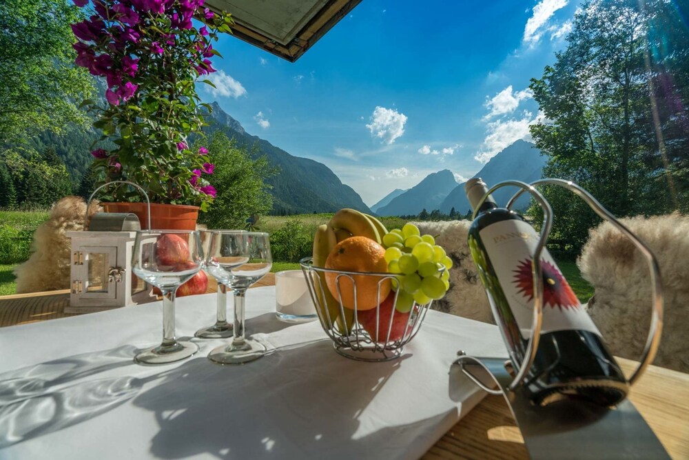 Apartments Am Burggraben — 4-Star Luxury Hotel in Leutasch, Austria