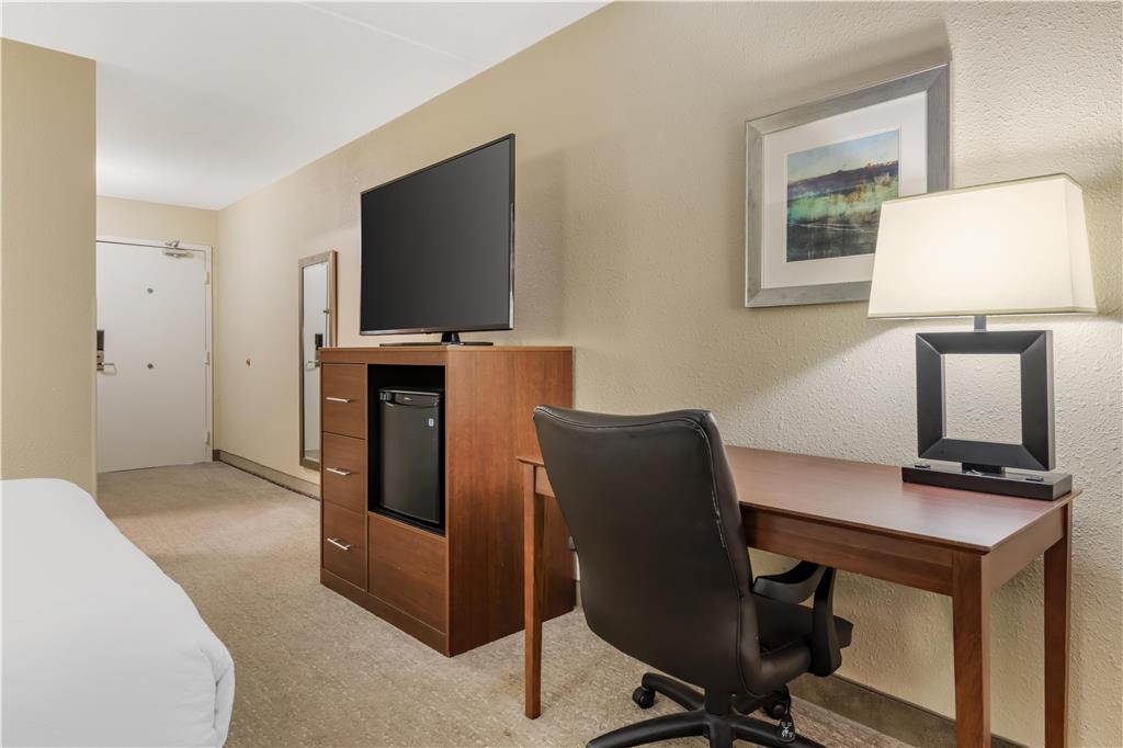 Best Western Fairmont - photo 31