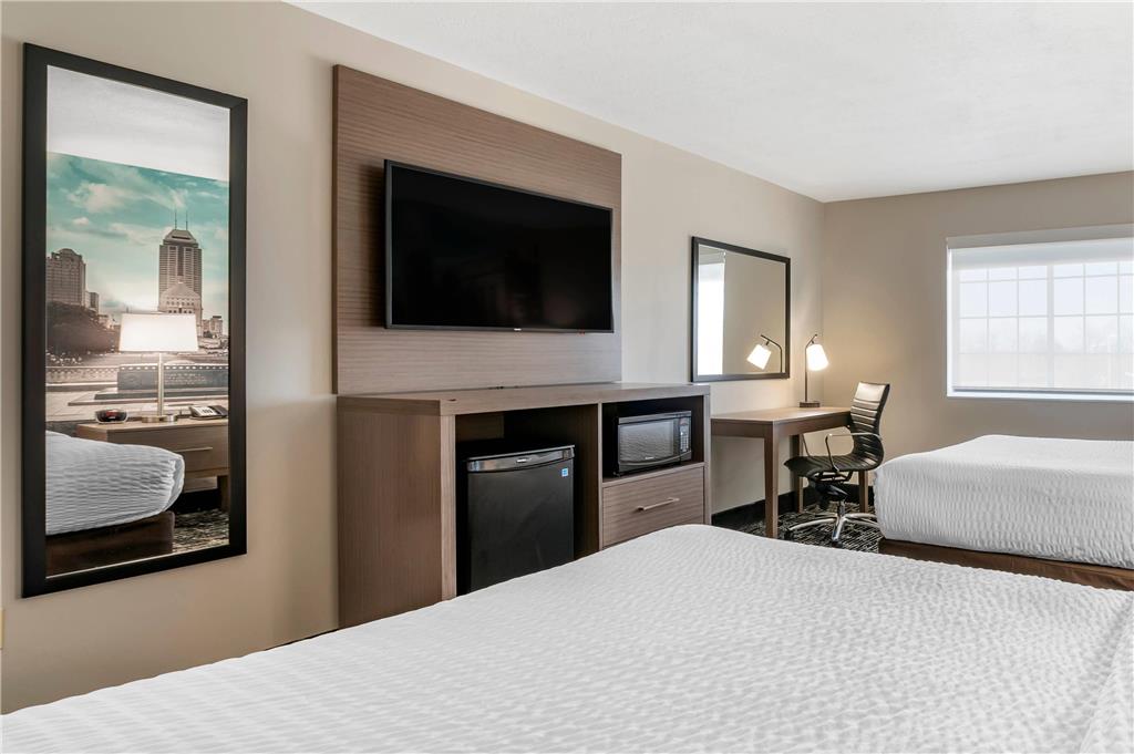 Clarion Pointe Indianapolis Airport - photo 11