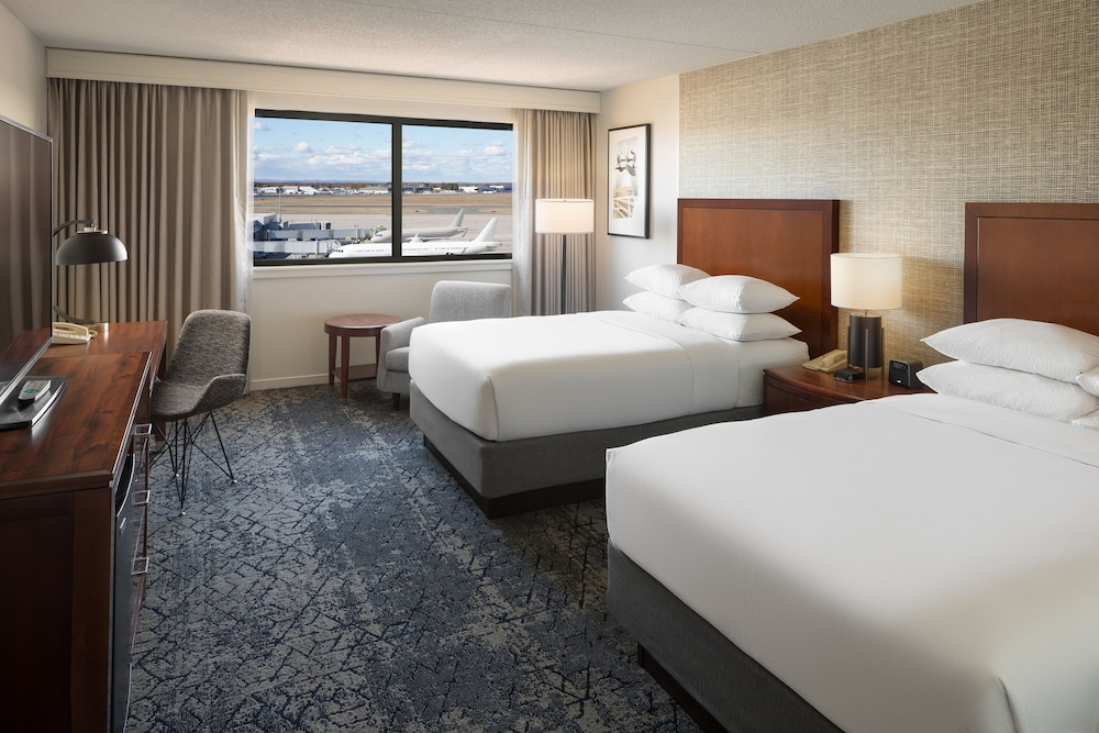 Sheraton Hartford Hotel at Bradley Airport - photo 8