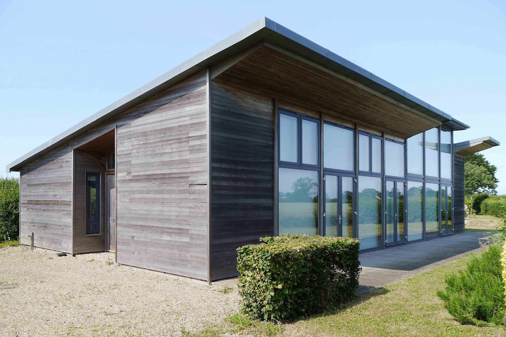 Upper Lodge Shotley — 4-Star Luxury Hotel in Ipswich, United Kingdom