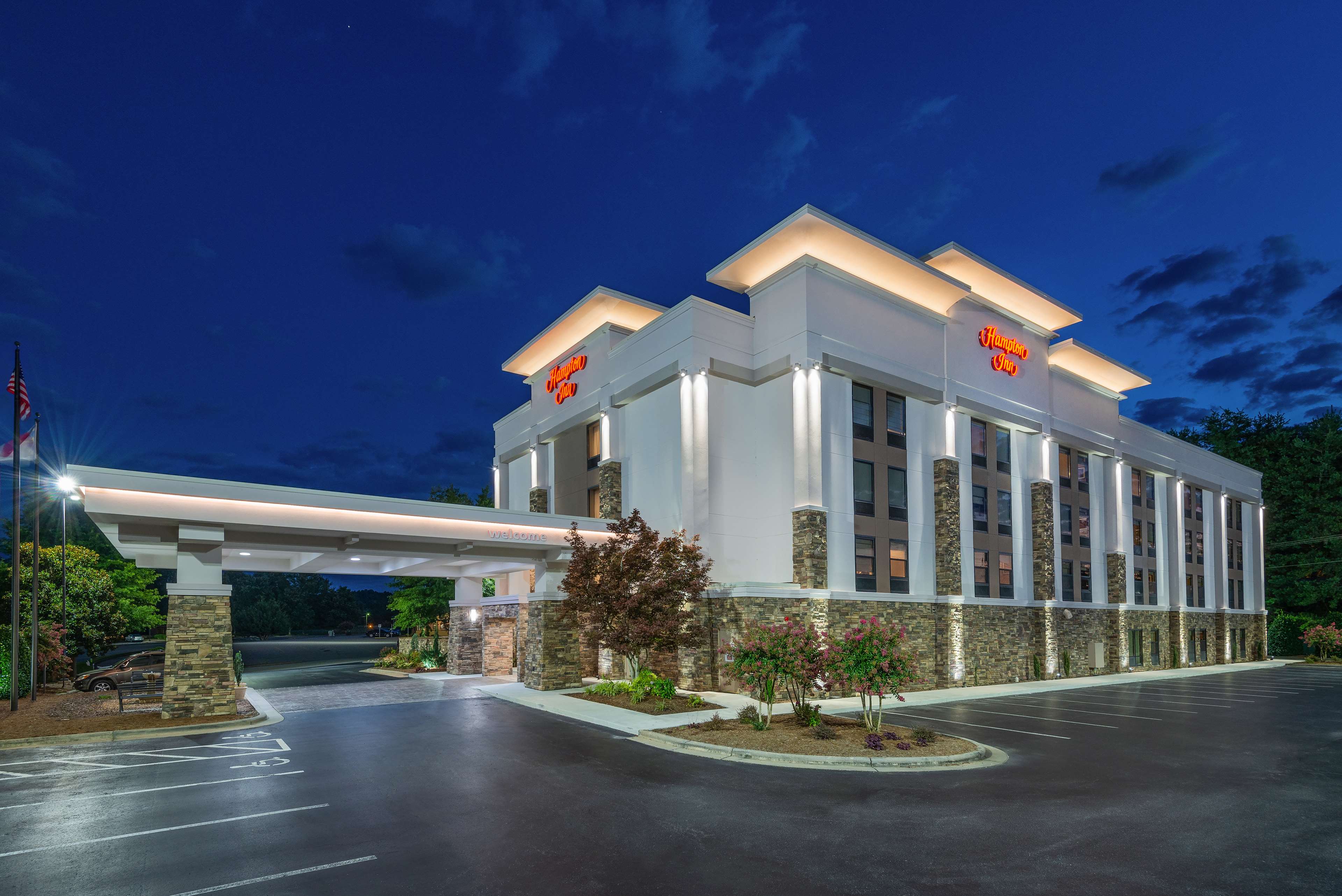 Hampton Inn Wilkesboro - photo 2