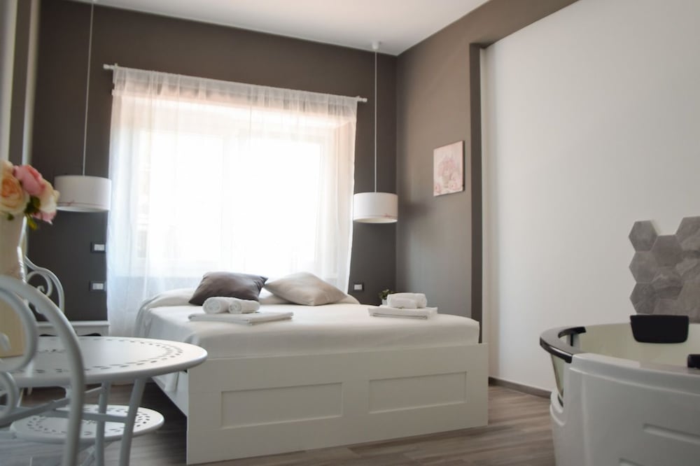 Il Mare di Roma Luxury — 4-Star Luxury Hotel in Rome, Italy