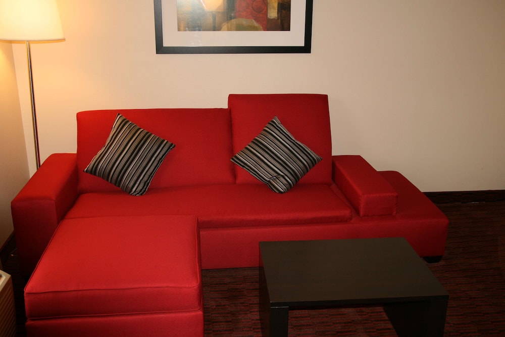Hampton Inn & Suites Lebanon - photo 27