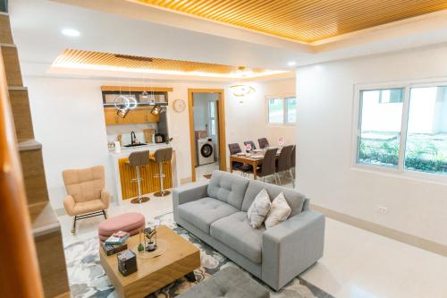 CasaPrincesa Solar Full Airconditioned Fast Wi fi Pool Access in Puerto Princesa, Philippines