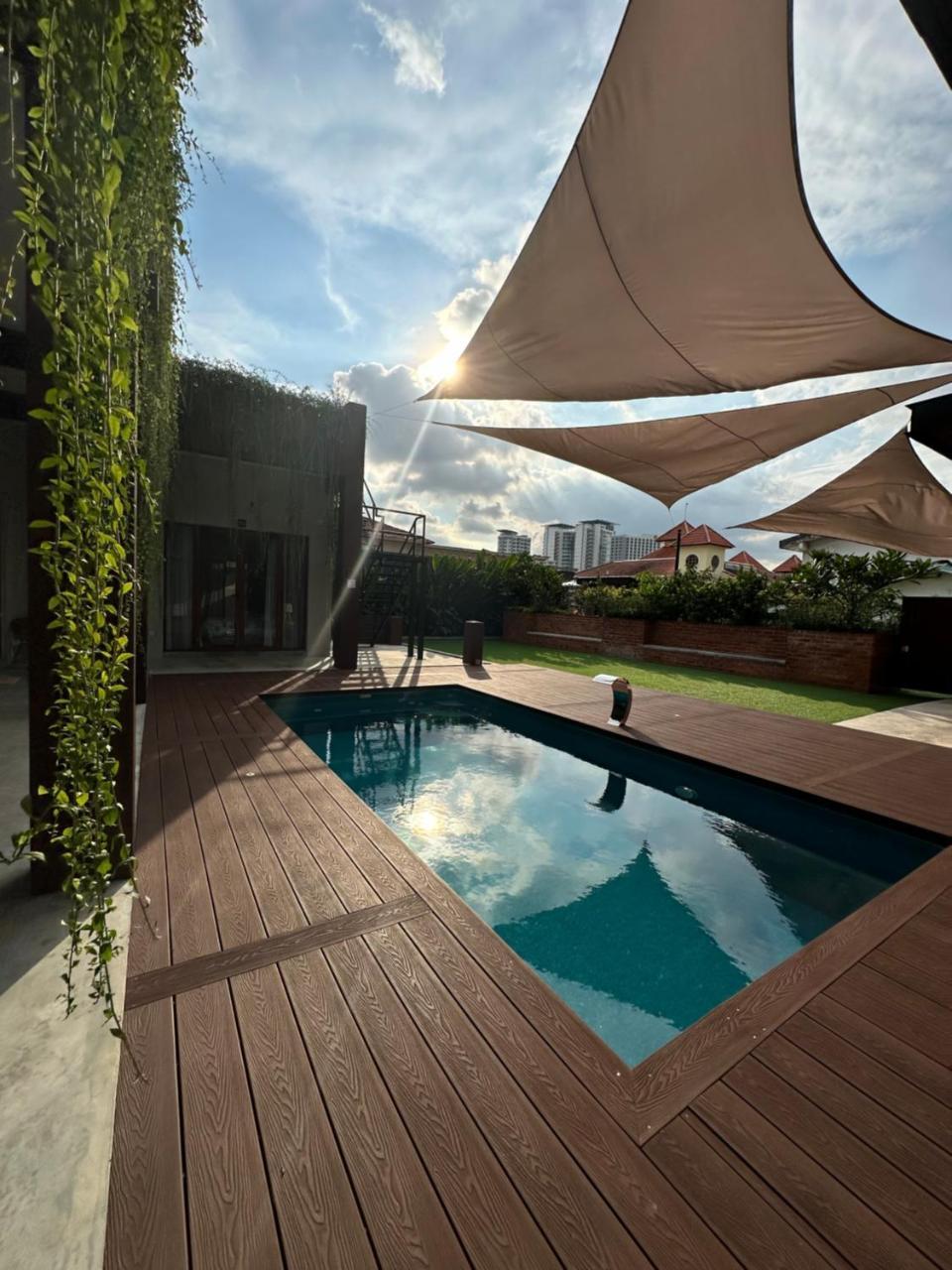 Chrisenbel Hideaway Retreat — Petaling Jaya
