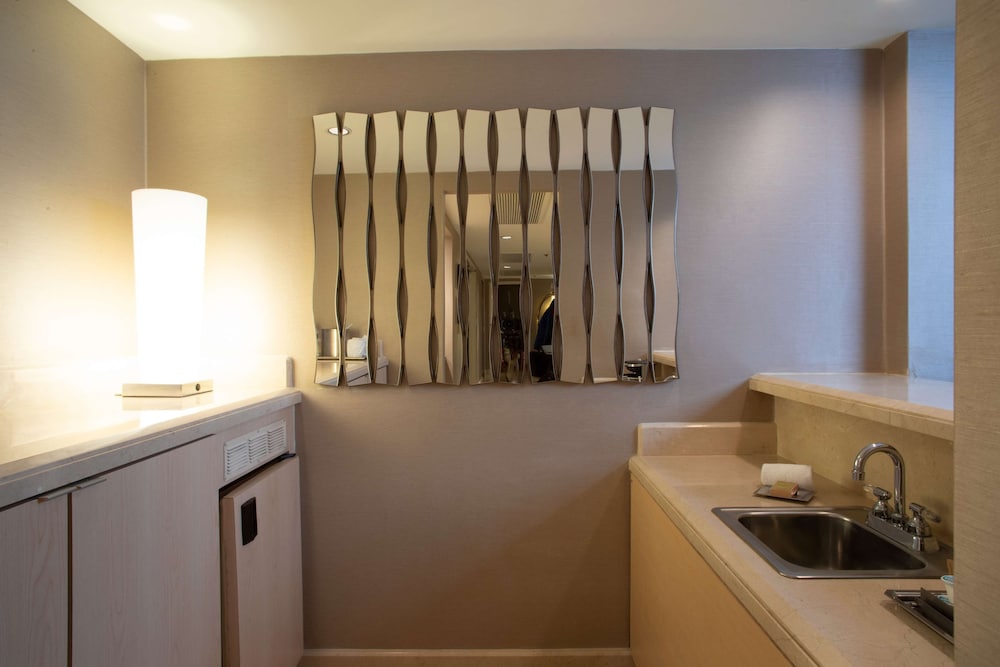 Hilton Los Angeles Airport - photo 31