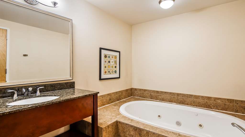 Best Western Plus Philadelphia Airport S. At Widener Univ. - photo 34