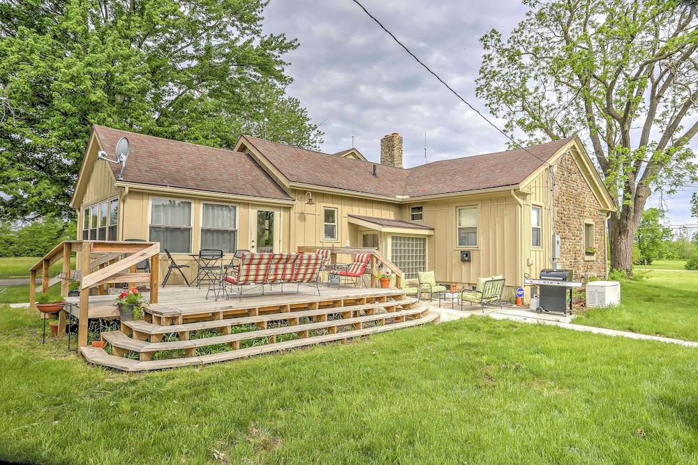 Historic Ottawa Lake House Deck Barn And 96 Acres 17921479 — Sylvania