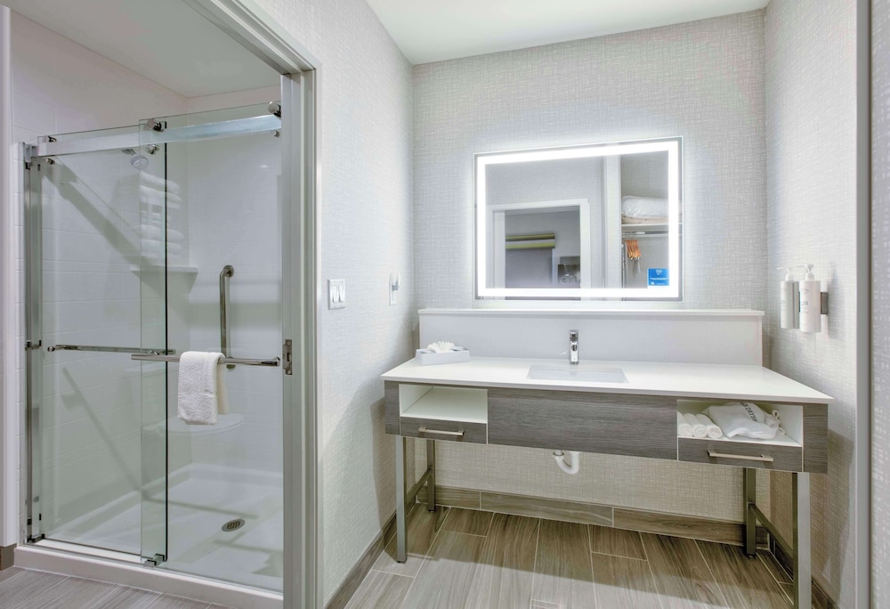 Hampton Inn & Suites by Hilton Dalhart - photo 15