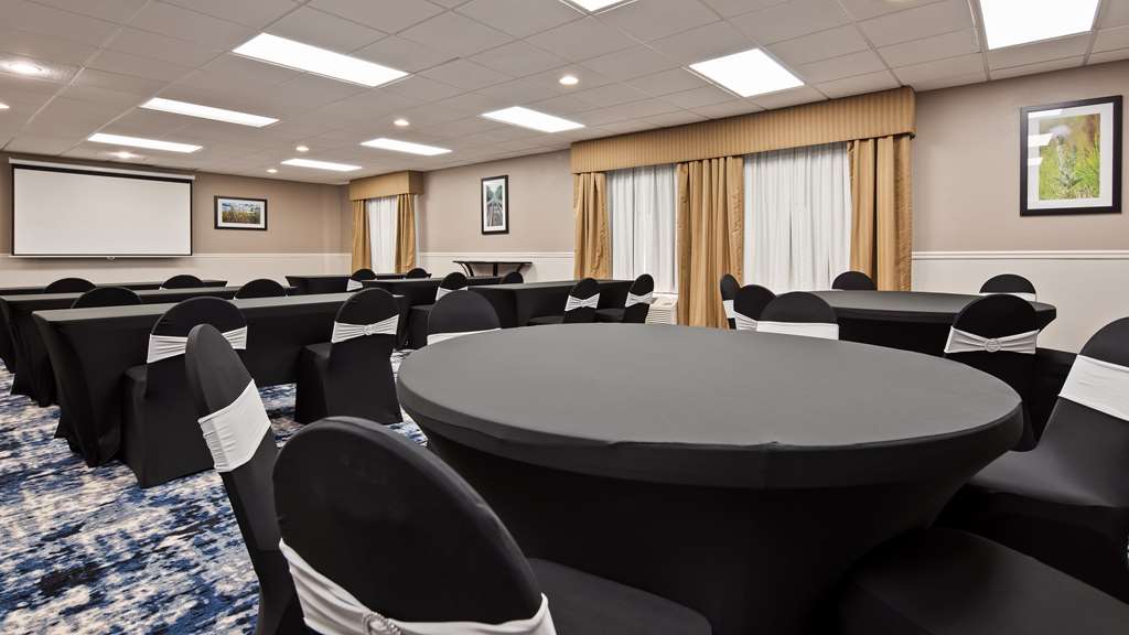 Best Western Plus Kansas City Airport KCI East - photo 29