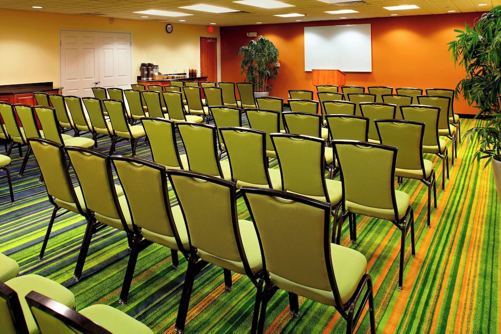 Fairfield Inn & Suites by Marriott Phoenix Midtown - photo 16