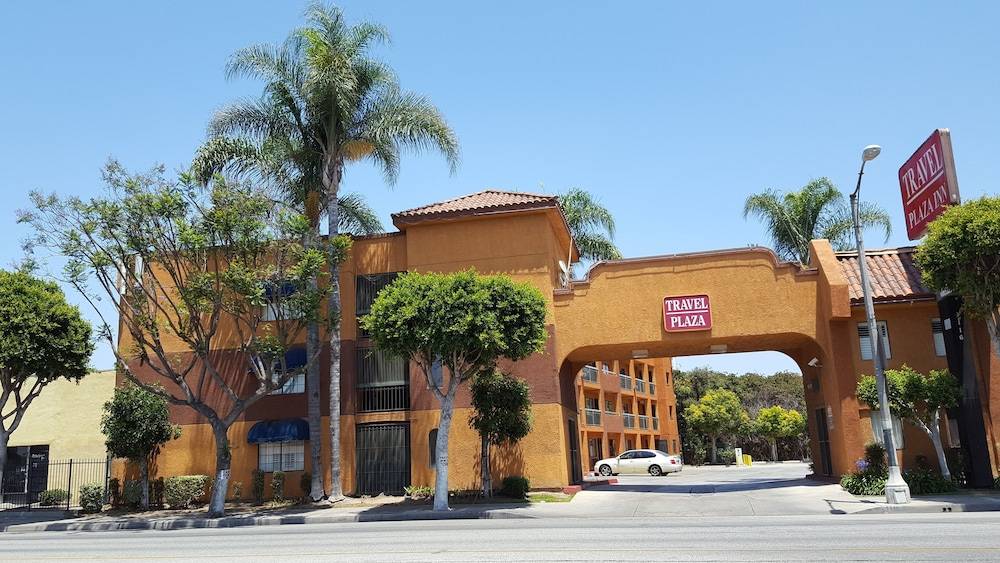 Travel Plaza Inn - photo 42