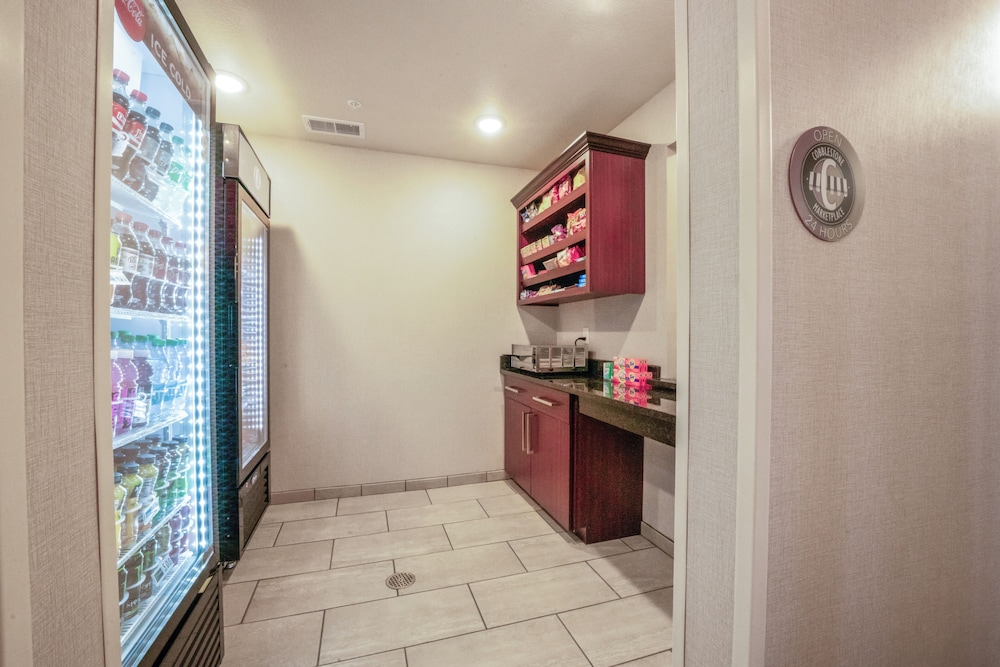 Cobblestone Inn & Suites Boise City - photo 50