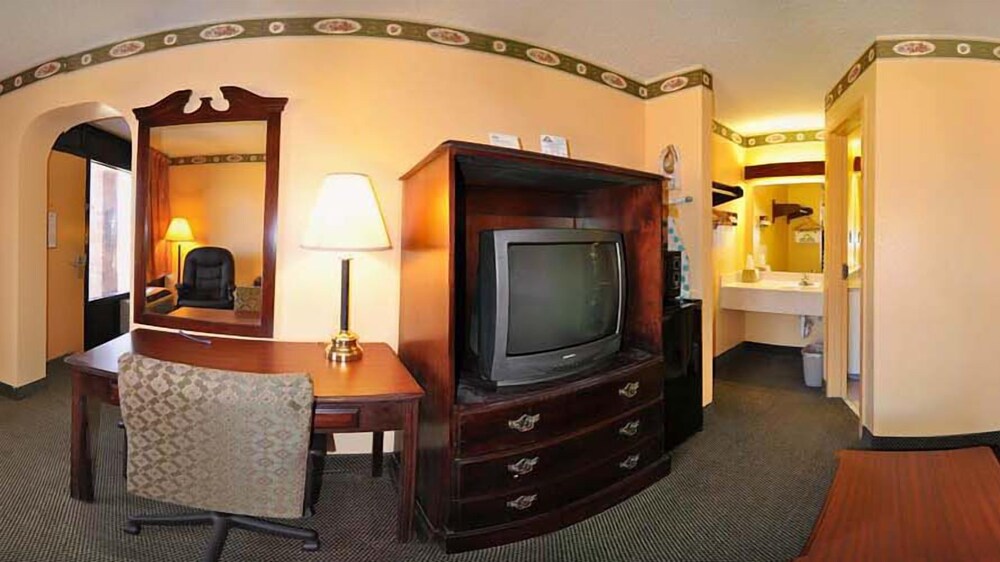 Days Inn Benton - photo 24