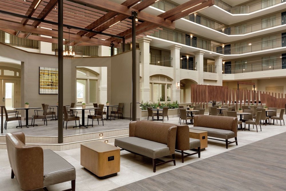 Embassy Suites by Hilton Milpitas Silicon Valley - photo 4