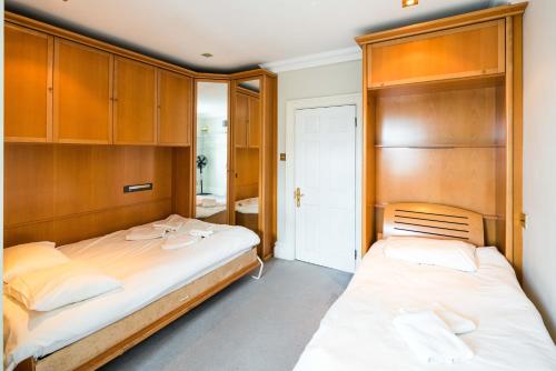 Kensington Skyline Penthouse — 4-Star Luxury Hotel in London, United Kingdom