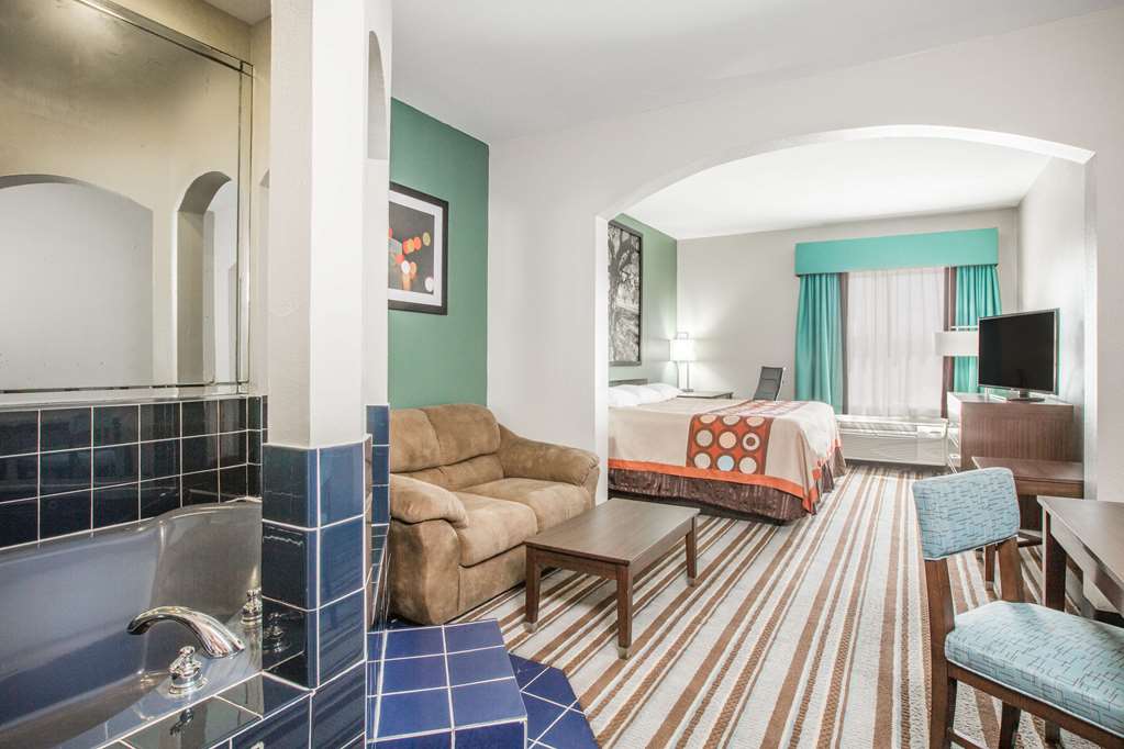 Super 8 by Wyndham Port Arthur Nederland Area - photo 11