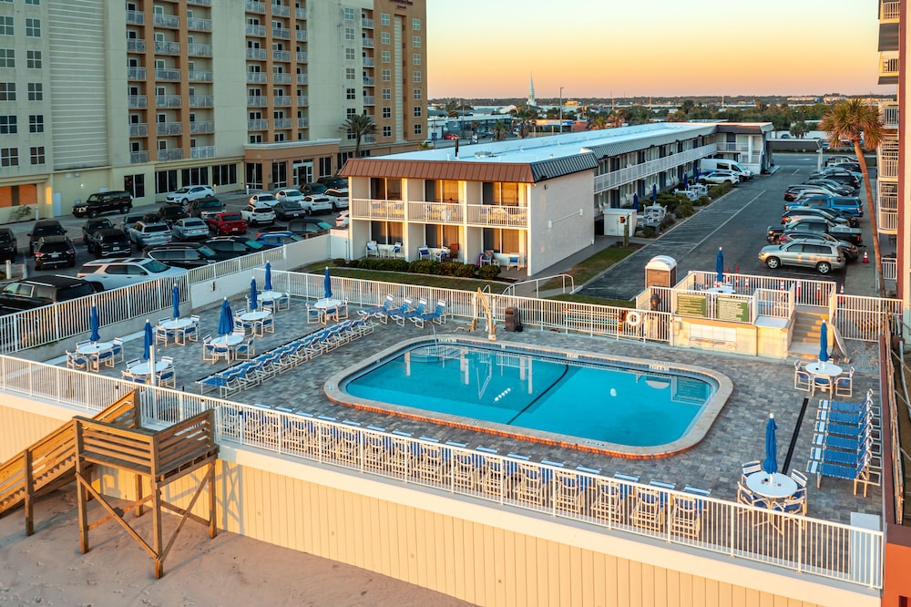 Fantasy Island Resort Daytona Beach Shores — Daytona Beach Shores