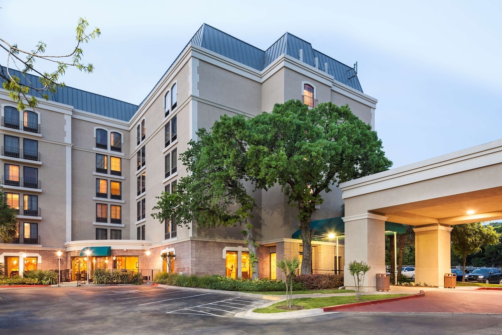 DoubleTree by Hilton Austin University Area in Austin, United States